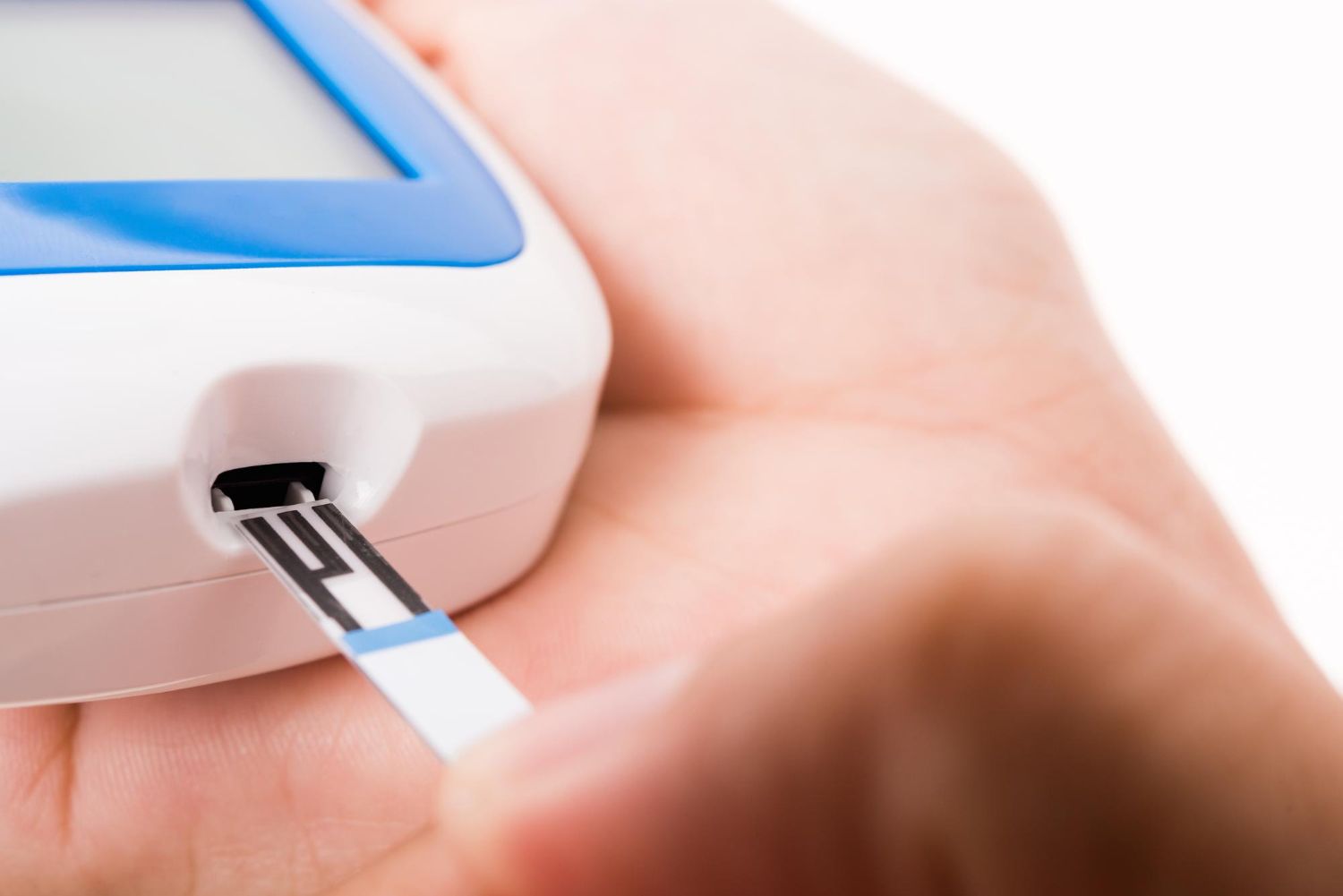 Czy glukometr zawyża wyniki?